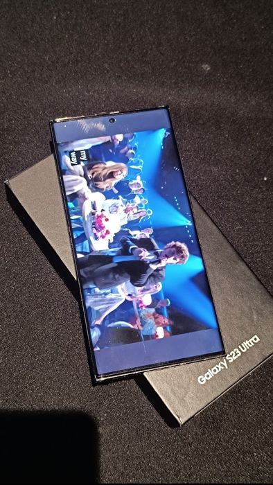 Samsung S23 Ultra com garantia + 10 capas