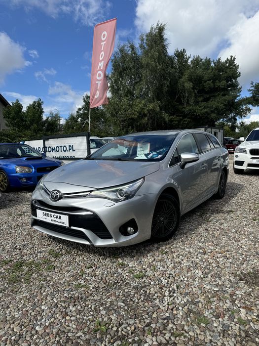 Toyota Avensis 2.0 Benzyna Automat