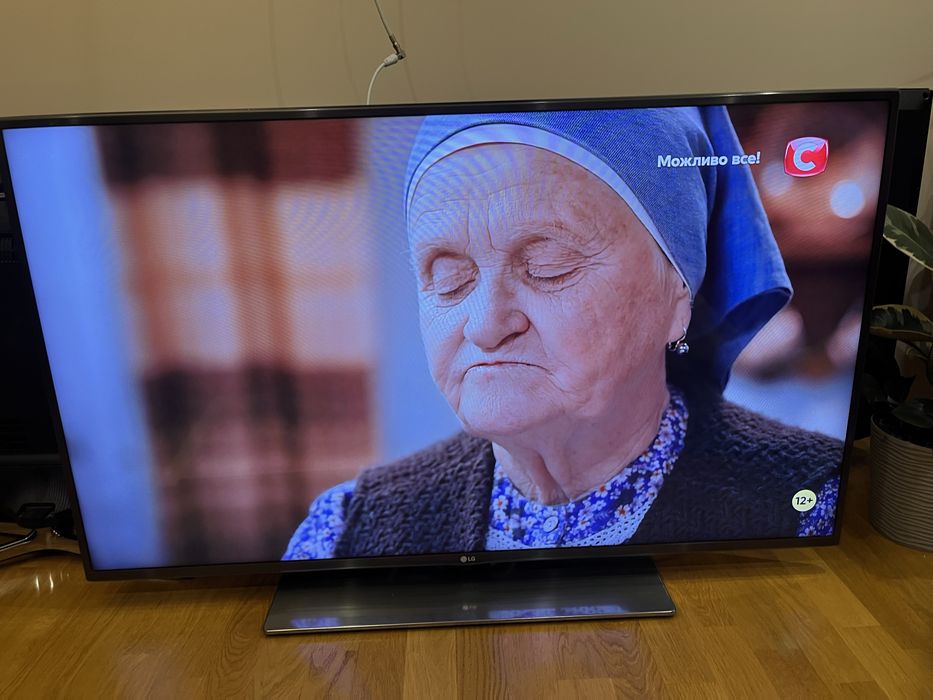 Full Hd SMART телевізор LED  50"  LG 50LF652V з Т2