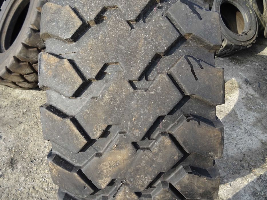 Opona 395/85R20 Continental HCS (900 netto)