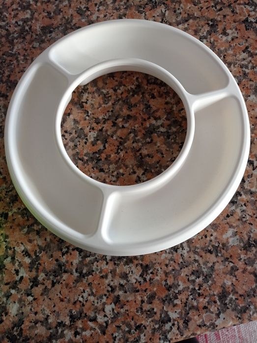 Tupperware duas peças novo.