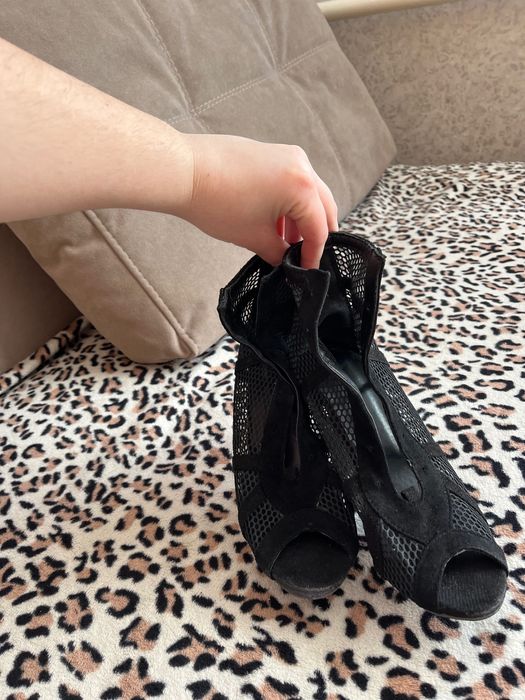 Туфлі High Heels