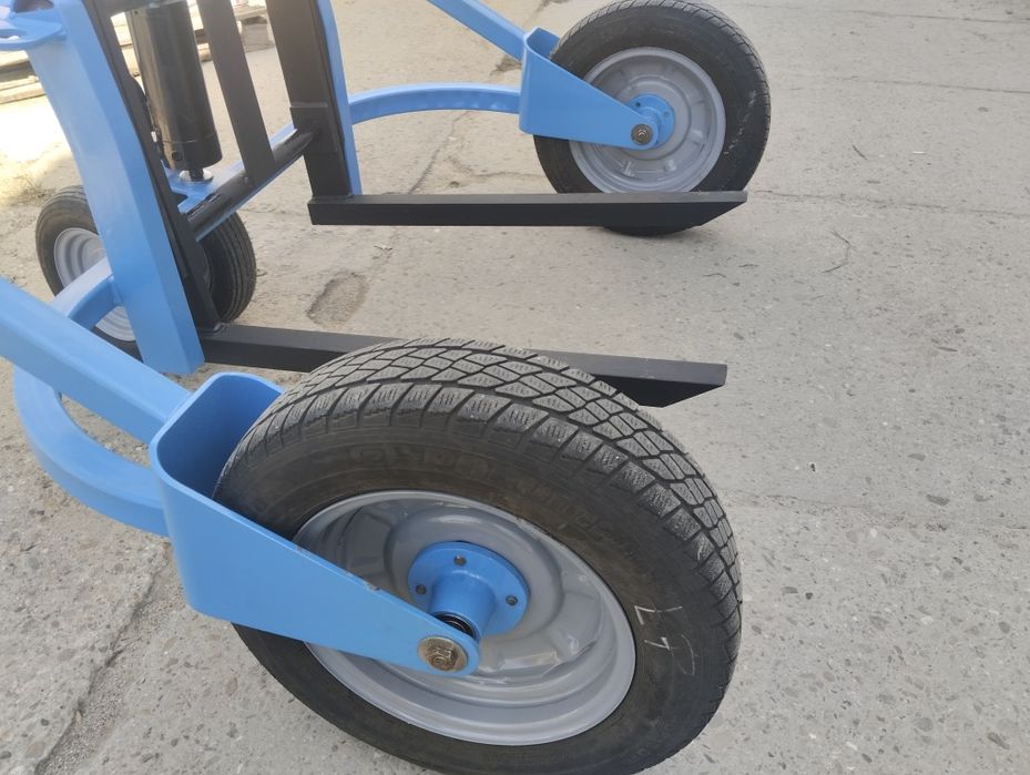 Wózek budowlany terenowy 1500 kg