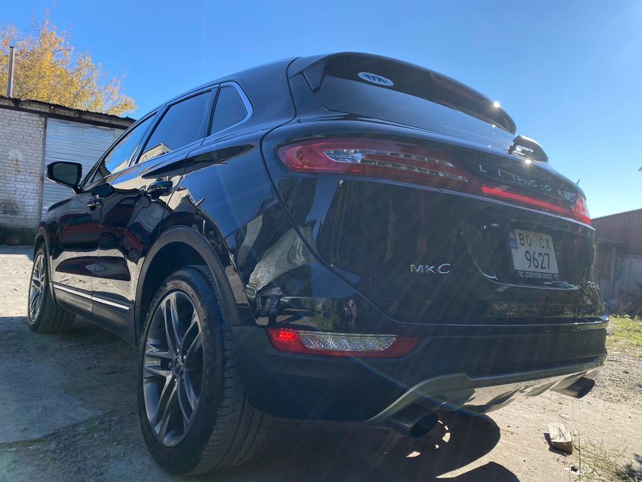 Продаю власне авто Lincoln MKC