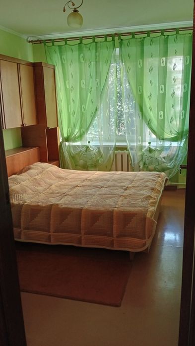 оренда трьохкімнатної квартири. Лесі українки 14