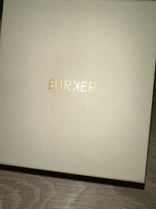 Годинник Burker новий у подарунковій упаковці з браслетом