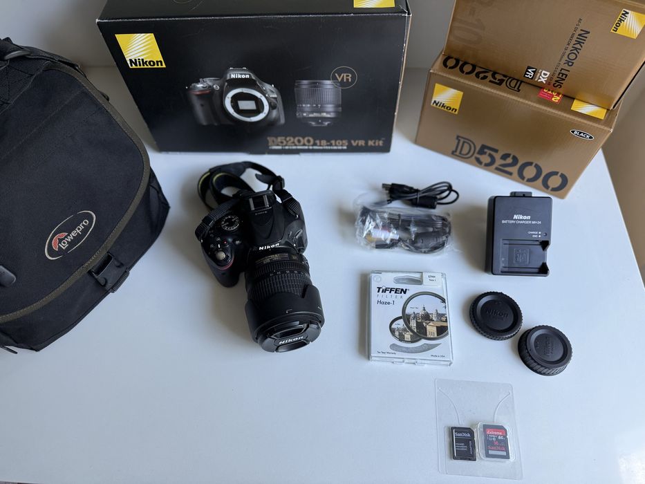 Aparat fotograficzny lustrzanka Nikon D5200 stan idealny, niski przebieg  + obiektyw 18–105 VR KIT + torba LowePro Nova 3