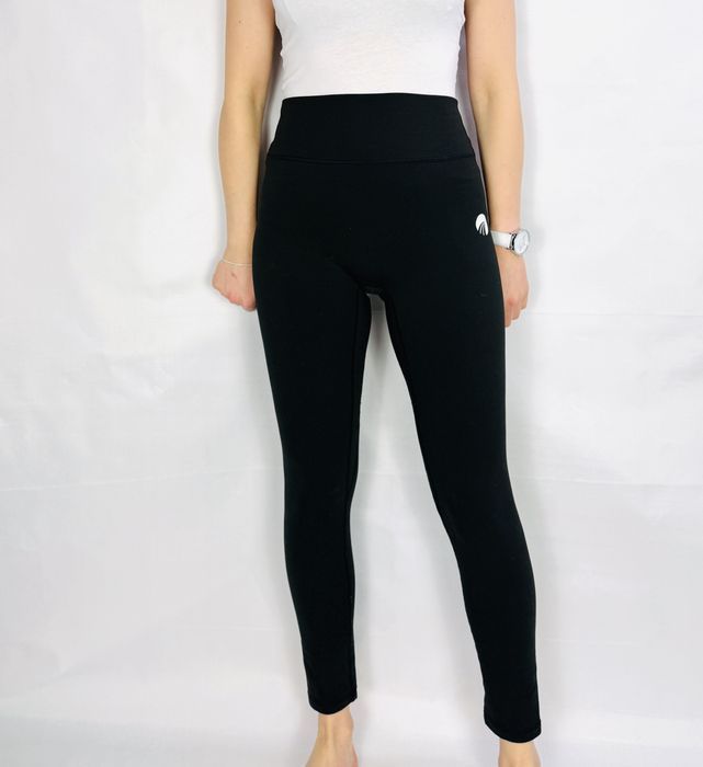 Czarne legginsy z białym logo M 38