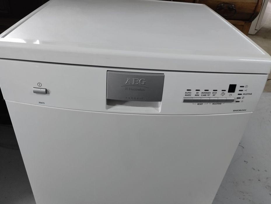 Máquina de lavar roupa AEG