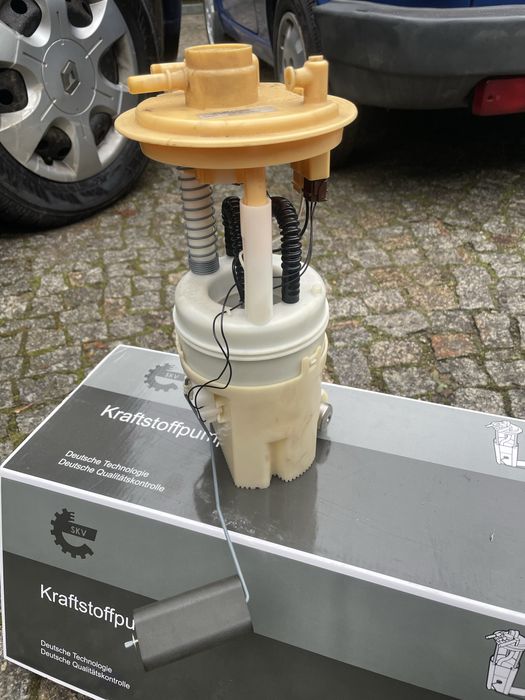 Pompa paliwa smart forfour 454