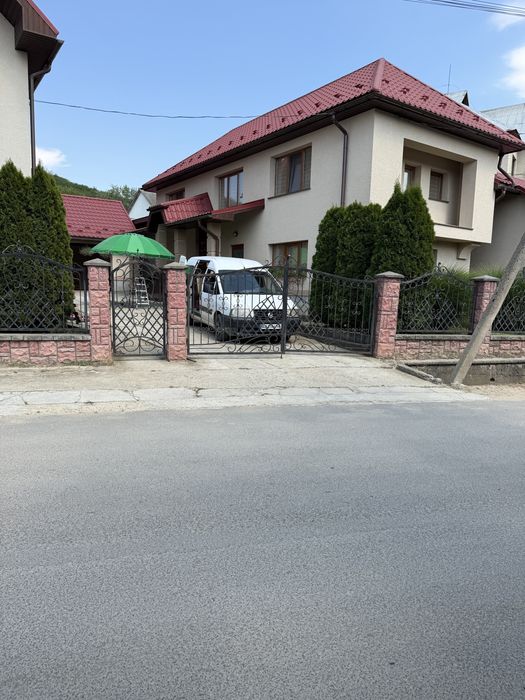 Кований Забор та Ворота