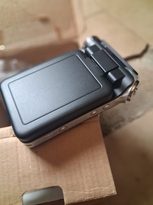 Camara de bolso nova