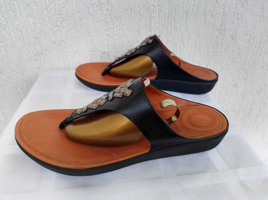 Шлепки,вьетнамки кожанние ортопедические Fitflop р.39