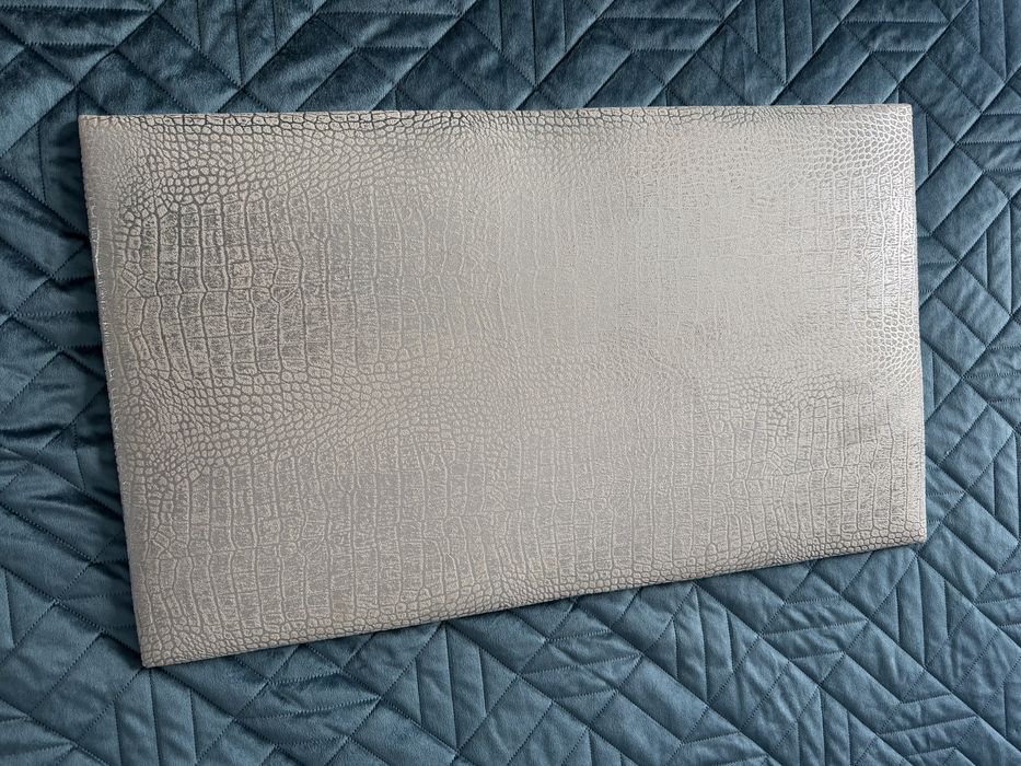 Panel ścienny srebrny  825/485 mm cena za sztuke do negocjacji