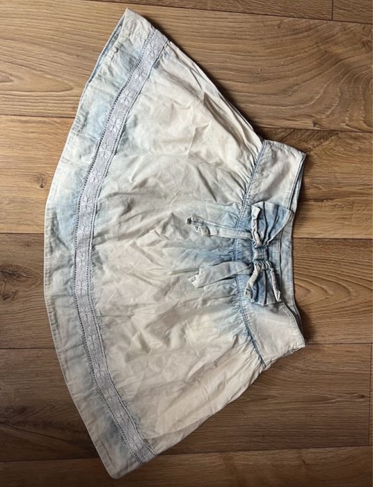 Jasnoniebieska rozkloszowana spódnica Zara rozm.M