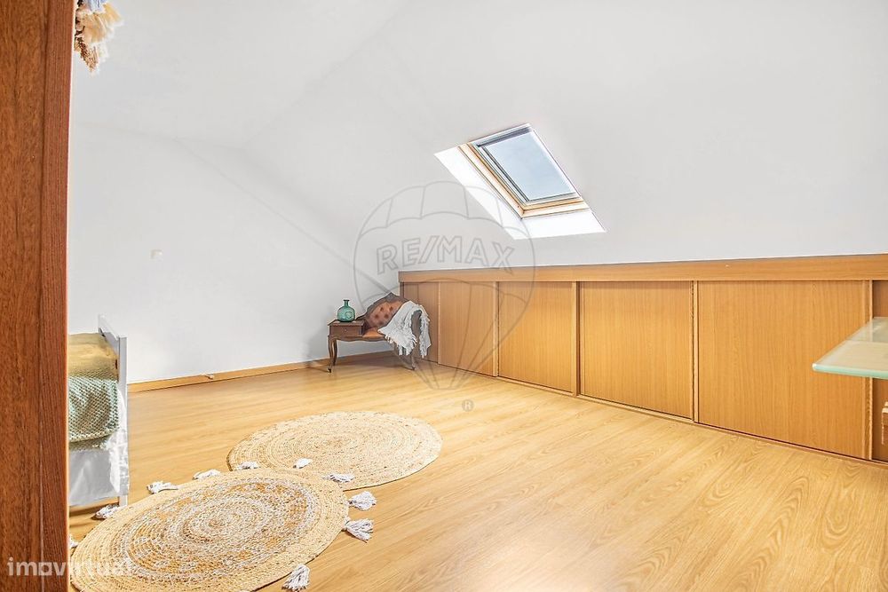 Apartamento T4 para arrendamento