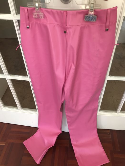 Calças em pele rosa com cordões (38/M)