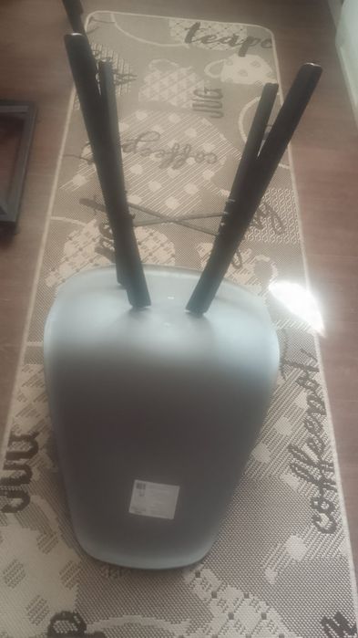 Стулья  пластиковые. Цена за два.