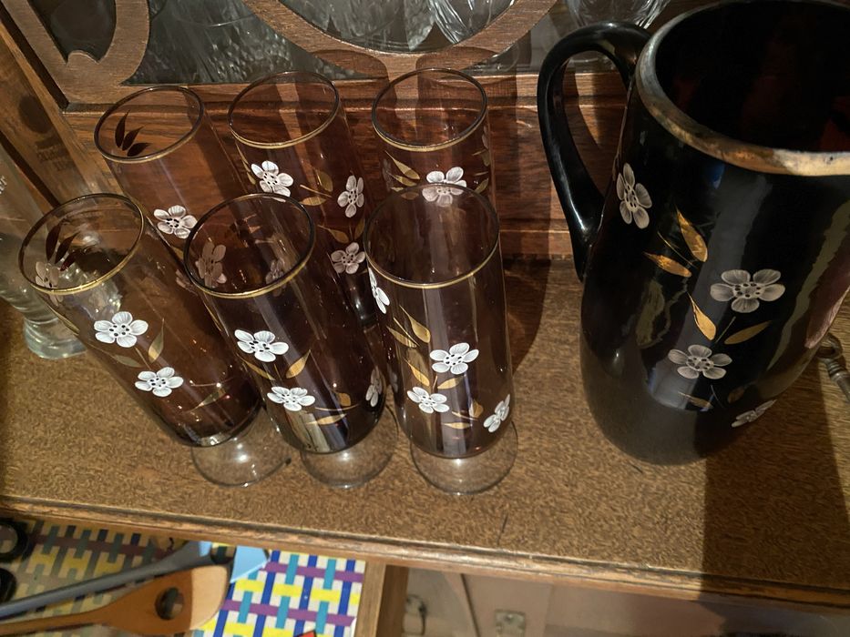 Conjunto de 6 copos e jarro