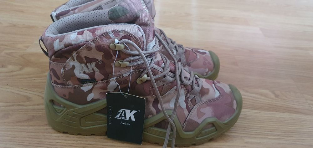 Розпродаж ботинки АК 29см.