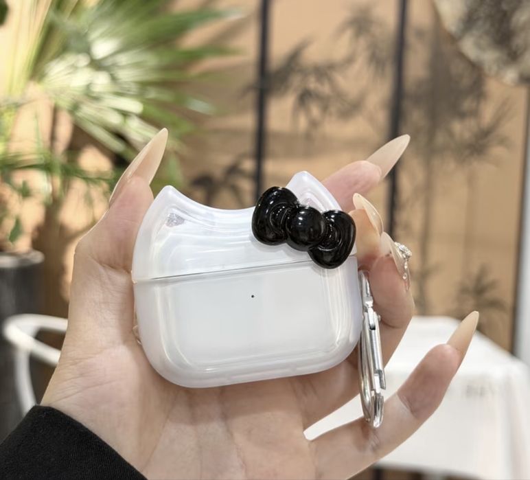 Продам чехол на airpods pro 3