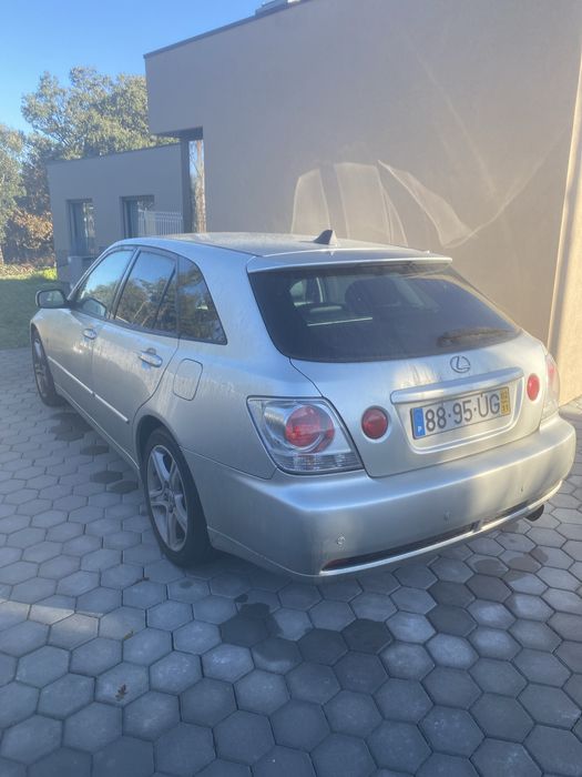 Lexus is200 sportcross