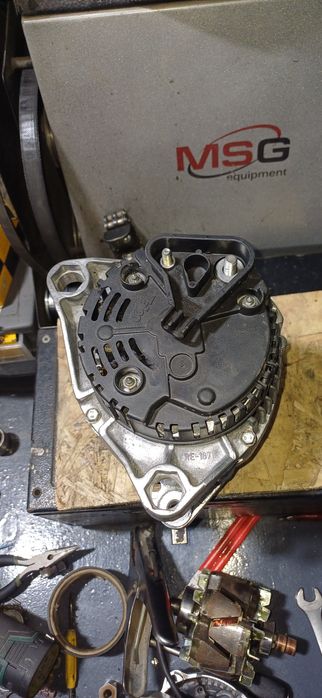 Генератор BMW valeo 2541697B