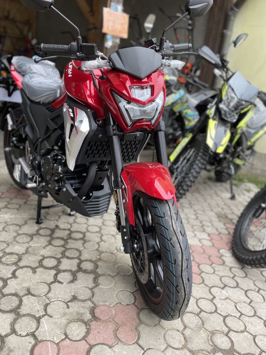 Мотоцикл Lifan SR220