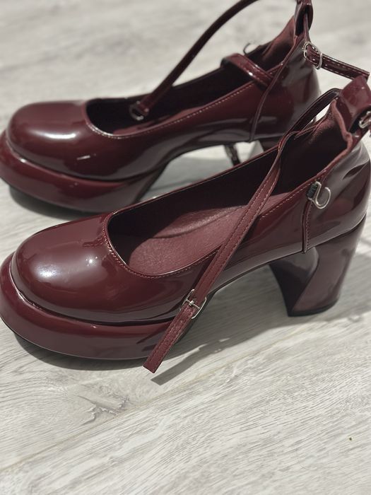 Туфлі Мері Джейн Лоліта