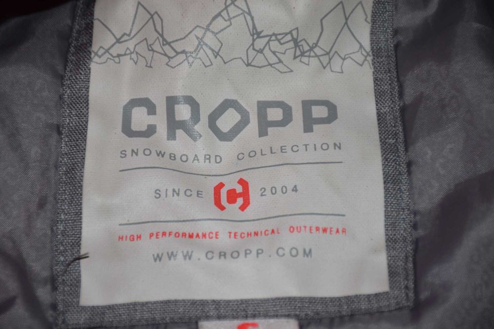Długa kurtka na snowboard firmy Cropp