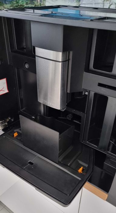 Kawiarka / ekspres do kawy Miele CVA 7845 GraphitGrey, przyłącze wody