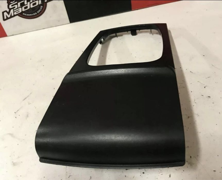 Cinzeiro Skoda Fabia