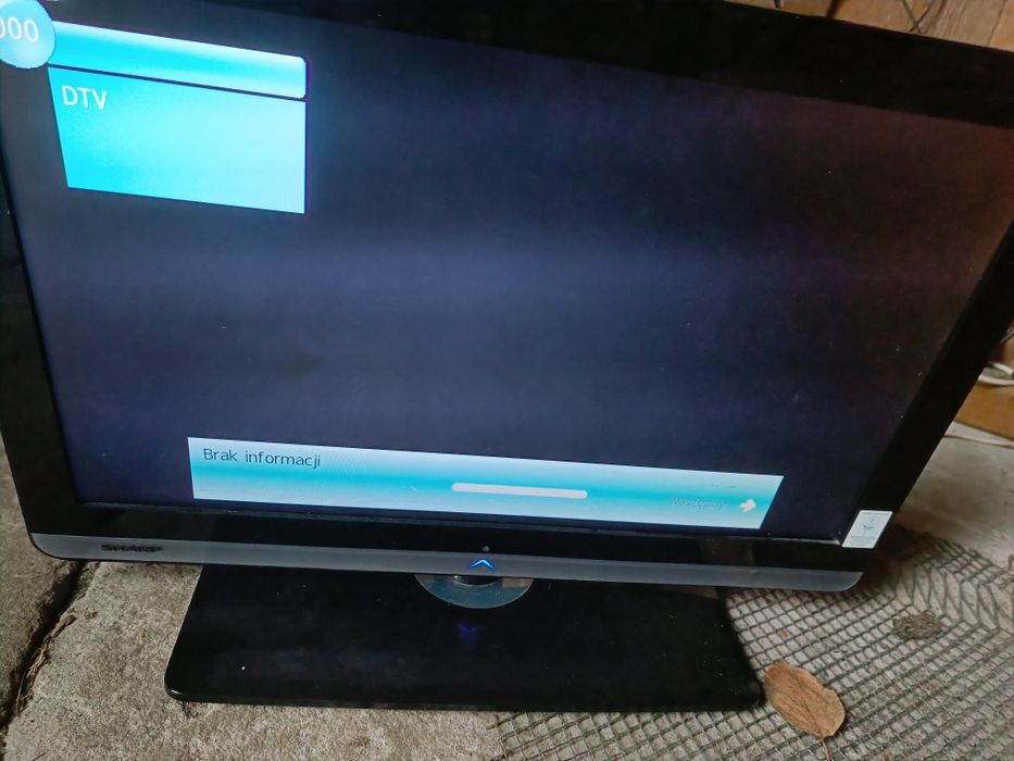 Telewizor Sharp Aquos 23 cale LCD DVB-T HDMI sprawny