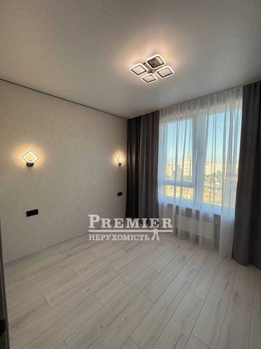 2-кімнатна квартира з ремонтом на Таїрова