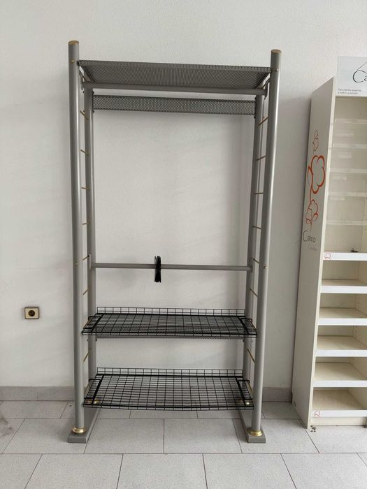 Mobiliário de loja pronto a vestir – 3 armários, balcão e manequim