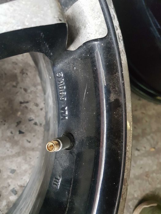 Диски R18 Advanti