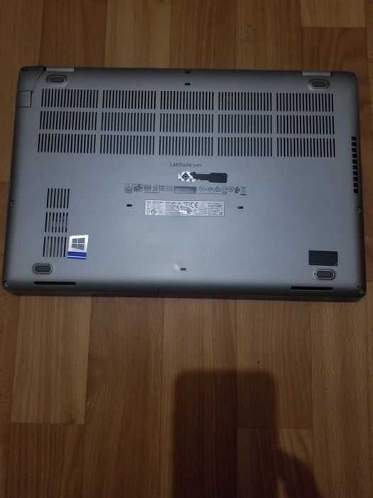 Dell 5410 intel i5-10210U, 8GB, SSD 128