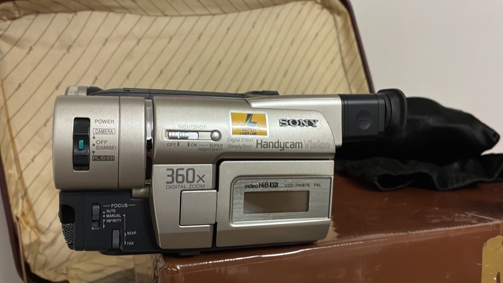 Câmara de filmar Sony com bolsa para guardar