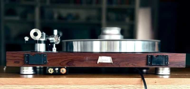 Gramofon Luxman PD264