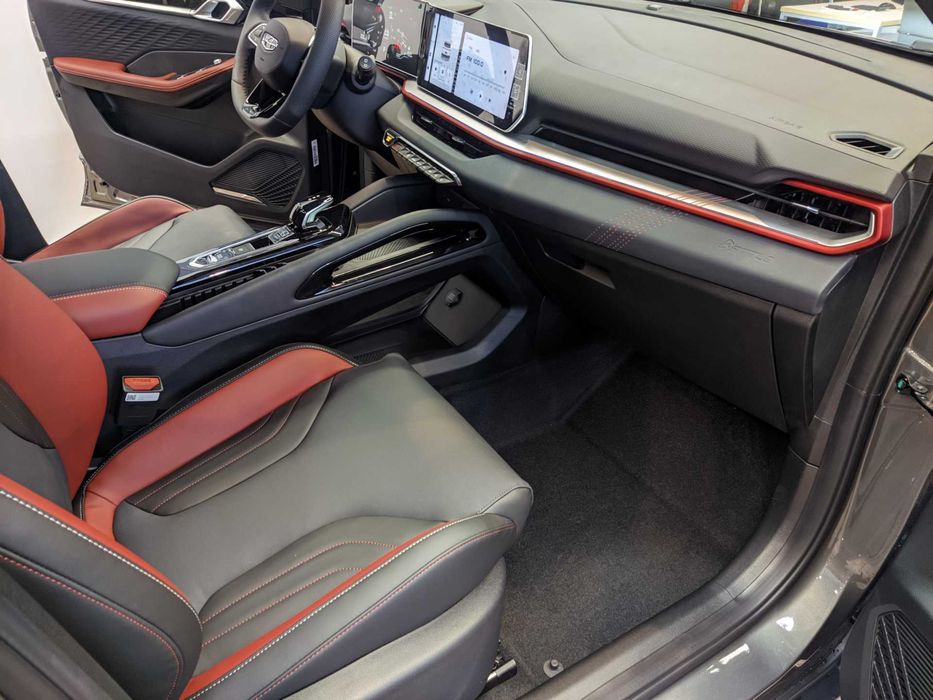 Новий Geely Coolray 1,5T 174 к.с. автомат Джилі Кулрей 2023р РОЗПРОДАЖ