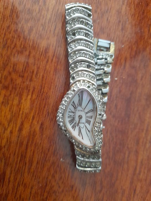 Жіночий годинник L'Chic. Бренд та зборка Франція. Кварцовий японський