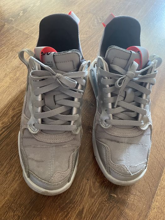 Кросівки nike………..