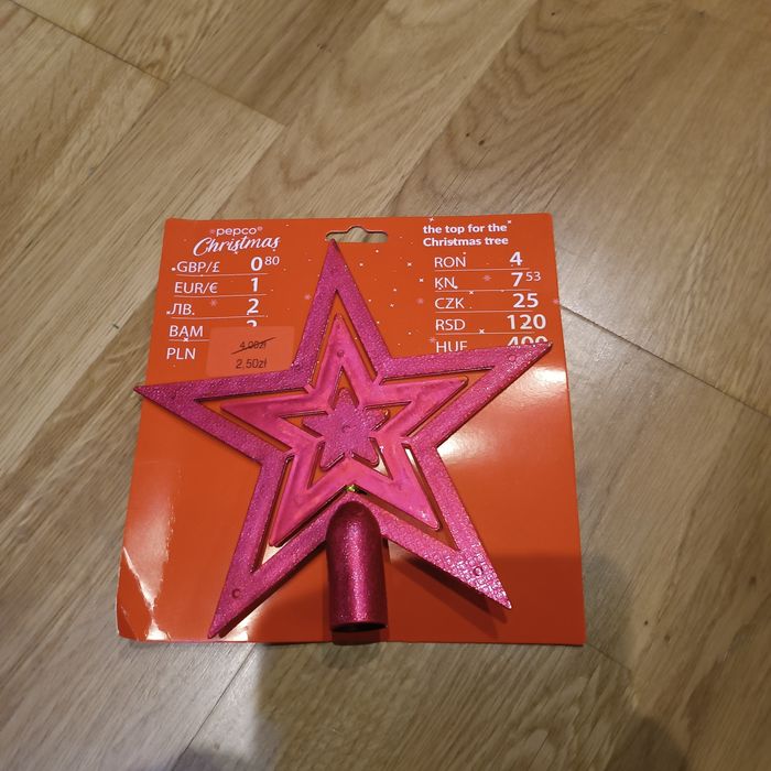 Gwiazdka na choinkę nowa, czerwona