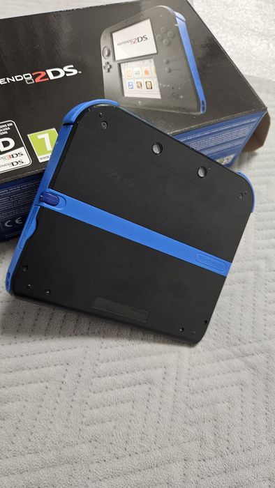 Nintendo 2ds com caixa