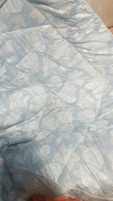 Одеяла натуральная овечья шерсть.
