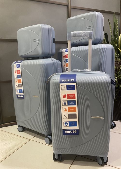 Чемодан .Вазеза з поліпропілену  .Великий асортимент .