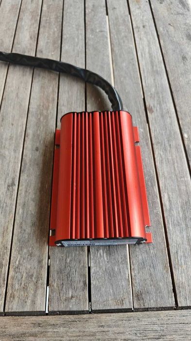 Booster carregador baterias DC-DC Redarc BCDC1240