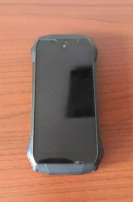Blackview N6000 z wadami plus szybka