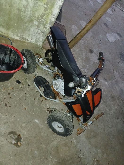 Vendo moto4 de criança