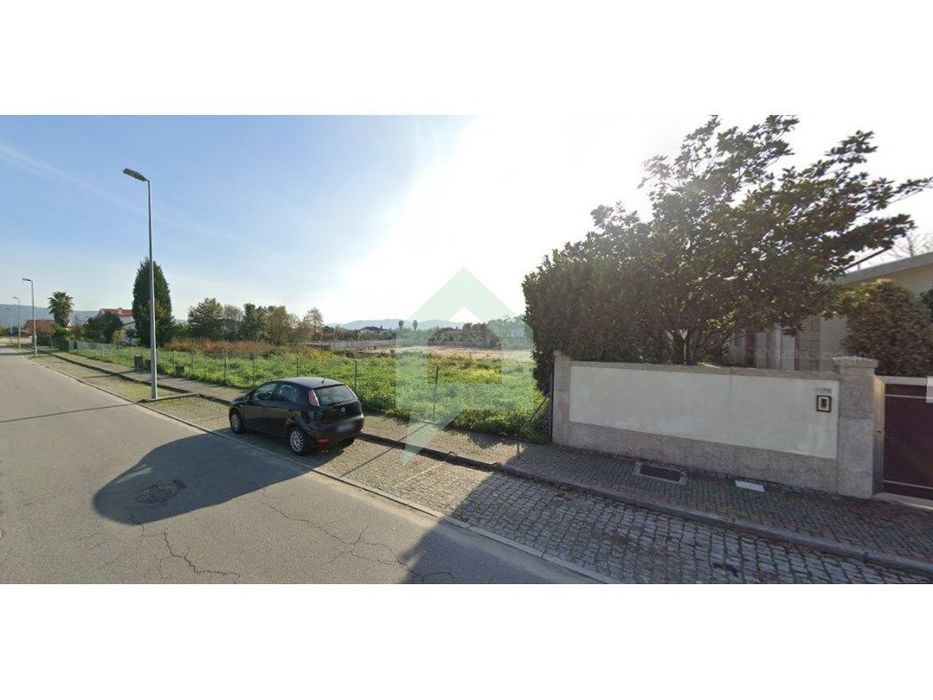 Plot of land for construction in Galegos (Sta. Maria), Barcelos.